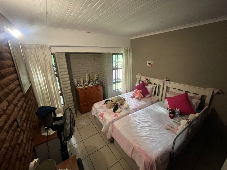 3 Bedroom Property for Sale in Safari Gardens North West